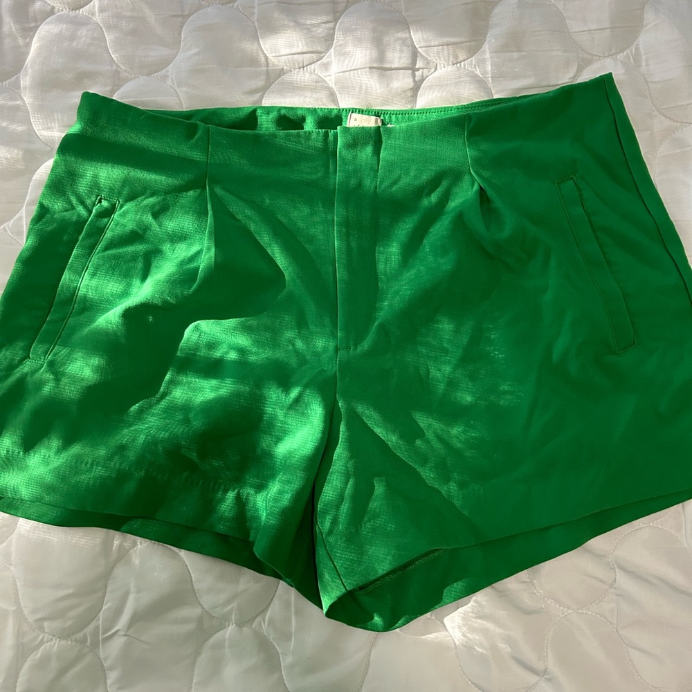 a new day green pleated shorts